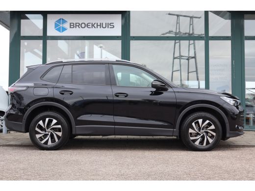 Volkswagen Tiguan 1.5 eHybrid 204PK Life Edition | Trekhaak | Elektrische Achterklep | Harman Kardon | ActivLease financial lease