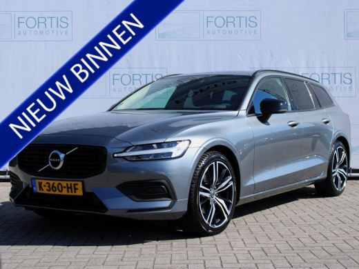Volvo V60 2.0 B3 Business Pro 1E EIG | LEDER | STUURWIEL VERW | STOELVERW | CARPLAY | CAMERA | TREKHAAK | Volvo V60 2.0 B3 Business Pro 1E EIG | LEDER | STUURWIEL VERW | STOELVERW | CARPLAY | CAMERA | TREKHAAK |