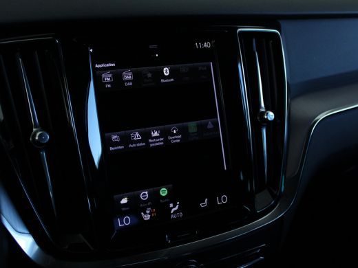 Volvo  V60 2.0 B3 Business Pro 1E  EIG | LEDER | STUURWIEL VERW | STOELVERW | CARPLAY | CAMERA | TREKHAAK | ActivLease financial lease