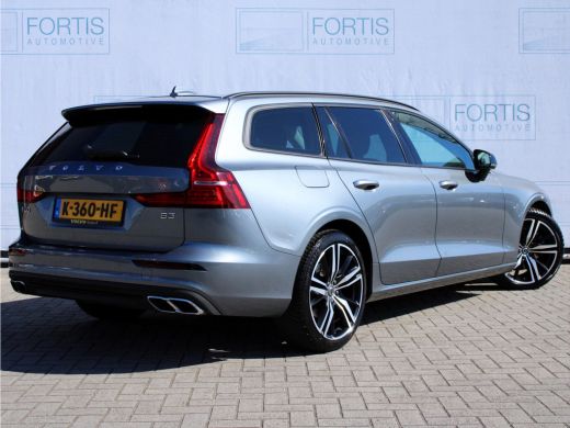 Volvo  V60 2.0 B3 Business Pro 1E  EIG | LEDER | STUURWIEL VERW | STOELVERW | CARPLAY | CAMERA | TREKHAAK | ActivLease financial lease