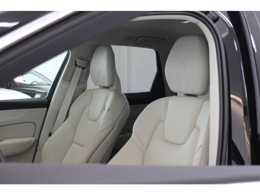 Volvo  XC60 B5 250PK Momentum Business | 18'' | Getint Glas | Memory Seats | Stoel&Stuur Verw. | Park Assist | ActivLease financial lease