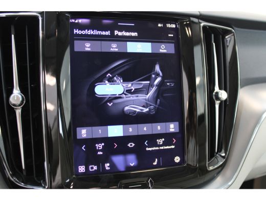 Volvo  XC60 B5 250PK Momentum Business | 18'' | Getint Glas | Memory Seats | Stoel&Stuur Verw. | Park Assist | ActivLease financial lease