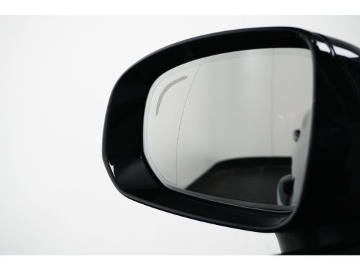 Volvo  XC60 T8 AWD R-Design | Luchtvering | Bowers & Wilkins | Panoramadak | Head-up Display | 360 Camera | T... ActivLease financial lease
