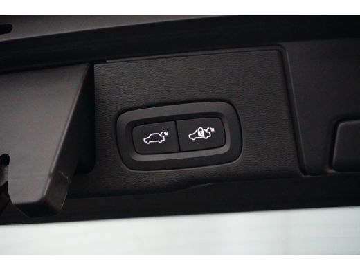 Volvo  XC60 T8 AWD R-Design | Luchtvering | Bowers & Wilkins | Panoramadak | Head-up Display | 360 Camera | T... ActivLease financial lease