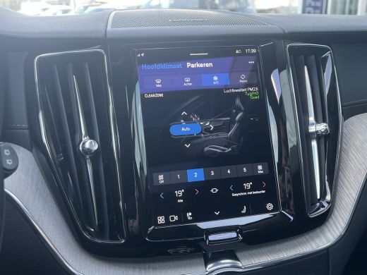 Volvo  XC60 Volvo T8 Plug-in hybrid AWD Inscription | Trekhaak | 360 Camera | Adaptive LED | Panoramadak | Ha... ActivLease financial lease