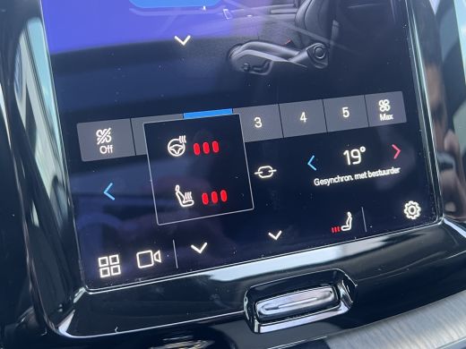 Volvo  XC60 Volvo T8 Plug-in hybrid AWD Inscription | Trekhaak | 360 Camera | Adaptive LED | Panoramadak | Ha... ActivLease financial lease