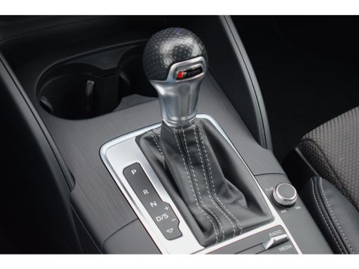 Audi A3 Limousine 30 TFSI Sport S Line Edition | Automaat | 2x S-Line | Half Leer | Navi ActivLease financial lease