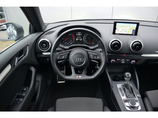 Audi A3 Limousine 30 TFSI Sport S Line Edition | Automaat | 2x S-Line | Half Leer | Navi ActivLease financial lease