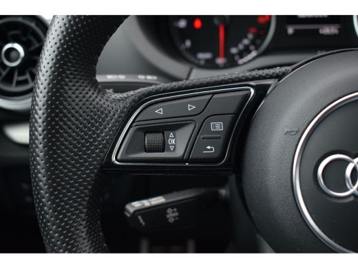 Audi A3 Limousine 30 TFSI Sport S Line Edition | Automaat | 2x S-Line | Half Leer | Navi ActivLease financial lease