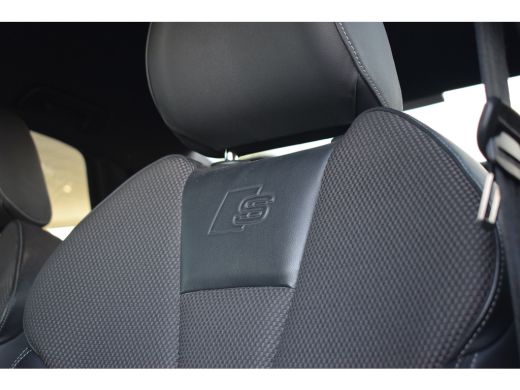Audi A3 Limousine 30 TFSI Sport S Line Edition | Automaat | 2x S-Line | Half Leer | Navi ActivLease financial lease