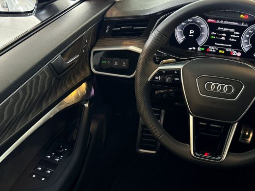 Audi A6 Avant 55 367pk TFSI e quattro S edition Competition / Stoelverwarming voor en achter / Optiekpakk... ActivLease financial lease