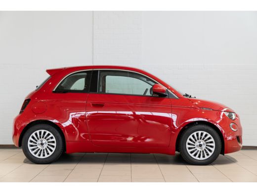 Fiat 500 RED 24 kWh | Airco (automatisch) | Airco (automatisch) | Apple Carplay/Android Auto ActivLease financial lease