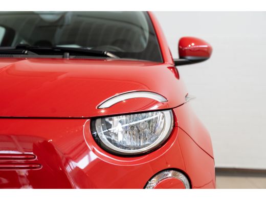 Fiat 500 RED 24 kWh | Airco (automatisch) | Airco (automatisch) | Apple Carplay/Android Auto ActivLease financial lease