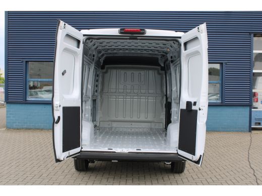 Fiat Ducato 2.2 MultiJet 140 PK S&S L3H2 3.3t | € 9.072,- Voorraad Voordeel | 3,9% Financial Lease | CAMERA |... ActivLease financial lease