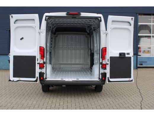 Fiat Ducato 2.2 MultiJet 140 PK S&S L3H2 3.3t | € 9.072,- Voorraad Voordeel | 3,9% Financial Lease | CAMERA |... ActivLease financial lease