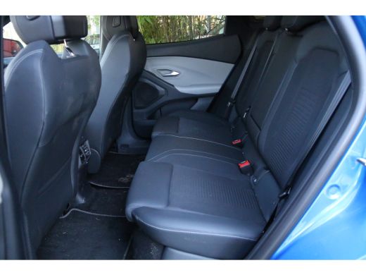Ford Explorer Premium Extended Range RWD 77 kWh AGR | Pano | Head-Up | B&O | Matrix LED | Trekhaak ActivLease financial lease