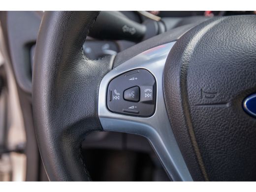 Ford Fiesta Ford 1.0 Style Ultimate| Airco | Hoofd airbag(s) voor | Lichtmetalen velgen 15" | Airco | Hoofd a... ActivLease financial lease