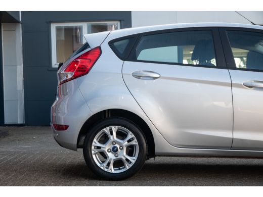 Ford Fiesta Ford 1.0 Style Ultimate| Airco | Hoofd airbag(s) voor | Lichtmetalen velgen 15" | Airco | Hoofd a... ActivLease financial lease