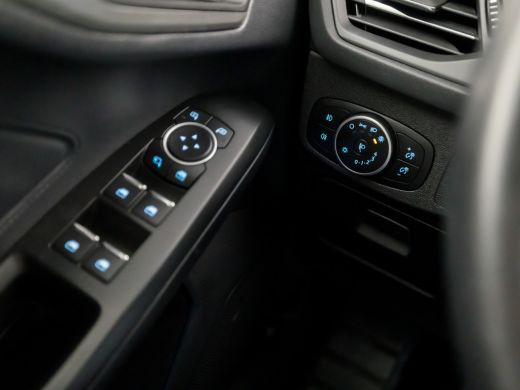 Ford Focus 1.0 EcoBoost Titanium Sport (APPLE CARPLAY, GROOT NAVI, CLIMATE, LM VELGEN, SPORTSTOELEN, KEYLESS... ActivLease financial lease