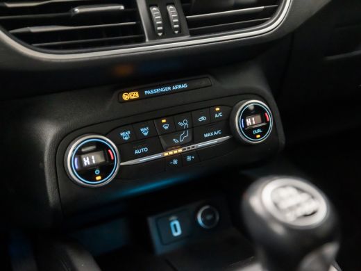 Ford Focus 1.0 EcoBoost Titanium Sport (APPLE CARPLAY, GROOT NAVI, CLIMATE, LM VELGEN, SPORTSTOELEN, KEYLESS... ActivLease financial lease
