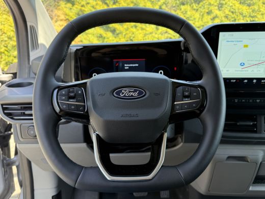 Ford Transit Custom 2.0 TDCI 170 PK AUTOMAAT / L2H1 / Limited Sport / 6 PERS DUBBEL CABINE / 2x SCHUIFDEUR / CAMERA /... ActivLease financial lease
