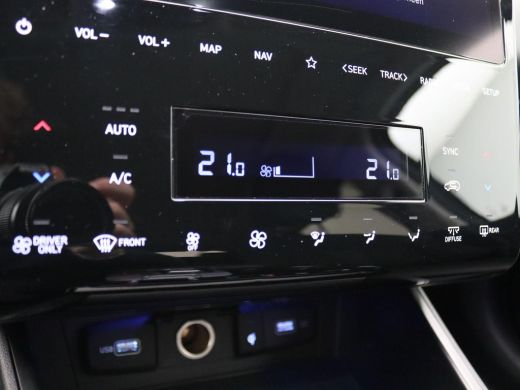 Hyundai Tucson 1.6 T-GDI PHEV Comfort Sky 4WD 265PK Aut. Pano-Schuifdak, Adaptieve Cruise Controle, Navi, Stoel-... ActivLease financial lease