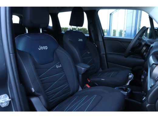 Jeep Renegade Jeep 4xe 240 Plug-in Hybrid Electric Upland | Adaptieve Cruise | PDC V/A | Navi | Carplay | Clima... ActivLease financial lease