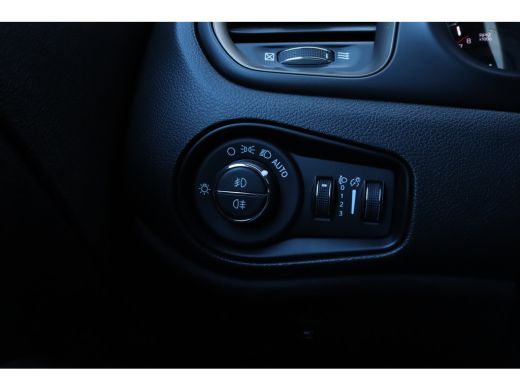 Jeep Renegade Jeep 4xe 240 Plug-in Hybrid Electric Upland | Adaptieve Cruise | PDC V/A | Navi | Carplay | Clima... ActivLease financial lease