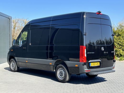 Mercedes Sprinter 317 CDI 170 PK / L2H2 / AIRCO / CRUISE / CAMERA / NAVIGATIE / 3-ZITS ActivLease financial lease