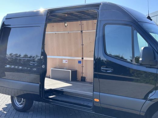 Mercedes Sprinter 317 CDI 170 PK / L2H2 / AIRCO / CRUISE / CAMERA / NAVIGATIE / 3-ZITS ActivLease financial lease