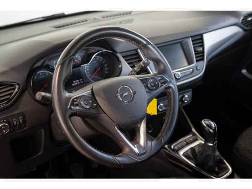 Opel Crossland X 1.2 Online Edition | Parkeersensoren | Apple Carplay & Android Auto | Lichtmetalen velgen | ActivLease financial lease