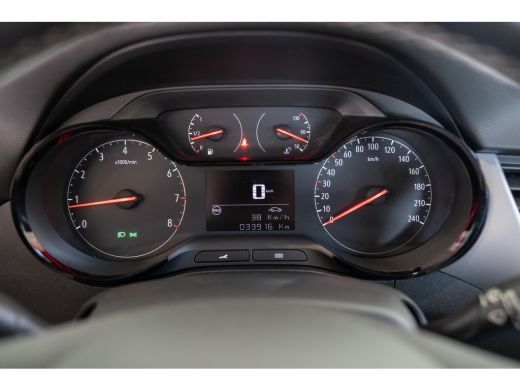 Opel Crossland X 1.2 Online Edition | Parkeersensoren | Apple Carplay & Android Auto | Lichtmetalen velgen | ActivLease financial lease