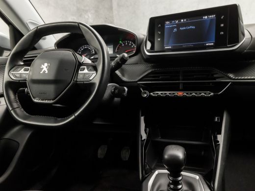 Peugeot 2008 1.2 PureTech Sport (APPLE CARPLAY, CLIMATE, 360 CAMERA, LED KOPLAMPEN, SPORTSTOELEN, GETINT GLAS,... ActivLease financial lease