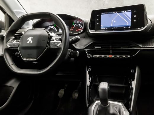 Peugeot 208 1.2 PureTech Sport (APPLE CARPLAY, GROOT NAVI, LM VELGEN, SPORTSTOELEN, CRUISE, PARKEERSENSOREN, ... ActivLease financial lease