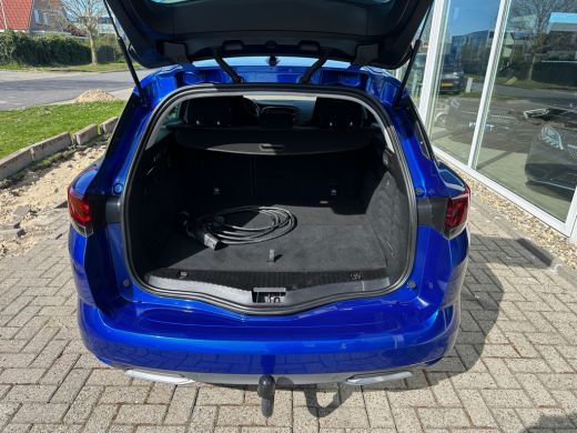 Renault Mégane Estate 1.6 E-Tech Plug-In Hybrid 160 R.S. Line Metallic ActivLease financial lease