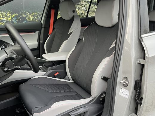 Skoda Elroq 85 Business Edition | Trekhaak | Upgrade pakket - Plus | 20 Inch ActivLease financial lease