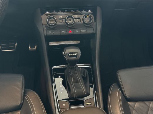 Skoda Kodiaq 1.5 150pk TSI Sportline Business / Achteruitrijcamera / Verwarmbare vóórruit / Panoramadak / Lede... ActivLease financial lease