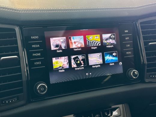 Skoda Kodiaq 1.5 150pk TSI Sportline Business / Achteruitrijcamera / Verwarmbare vóórruit / Panoramadak / Lede... ActivLease financial lease