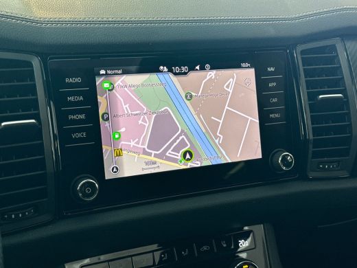 Skoda Kodiaq 1.5 150pk TSI Sportline Business / Achteruitrijcamera / Verwarmbare vóórruit / Panoramadak / Lede... ActivLease financial lease