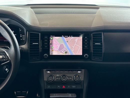 Skoda Kodiaq 1.5 150pk TSI Sportline Business / Achteruitrijcamera / Verwarmbare vóórruit / Panoramadak / Lede... ActivLease financial lease