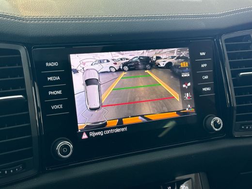 Skoda Kodiaq 1.5 150pk TSI Sportline Business / Achteruitrijcamera / Verwarmbare vóórruit / Panoramadak / Lede... ActivLease financial lease