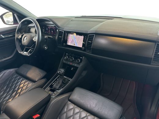 Skoda Kodiaq 1.5 150pk TSI Sportline Business / Achteruitrijcamera / Verwarmbare vóórruit / Panoramadak / Lede... ActivLease financial lease