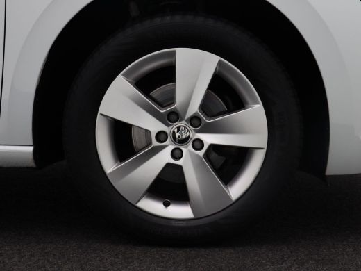 Skoda Scala 1.0 TSi 110 Pk Automaat Sport Business | Full LED | Navigatie | Privacy Glass | Sportstoelen | 16... ActivLease financial lease