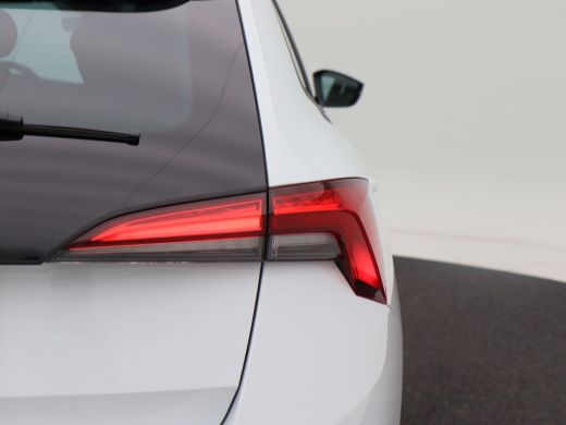 Skoda Scala 1.0 TSi 110 Pk Automaat Sport Business | Full LED | Navigatie | Privacy Glass | Sportstoelen | 16... ActivLease financial lease