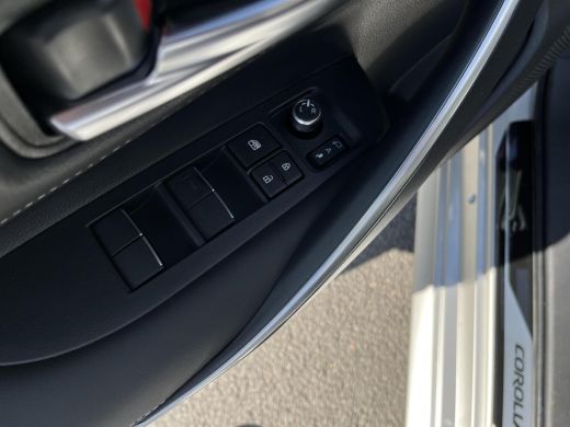 Toyota Corolla Touring Sports Hybrid 140 Dynamic ActivLease financial lease