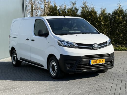 Toyota ProAce Worker 2.0 D-4D 145 PK / L2H1 / 1e EIG. / AIRCO / CRUISE / 3-ZITS / DAB / CARPLAY ActivLease financial lease