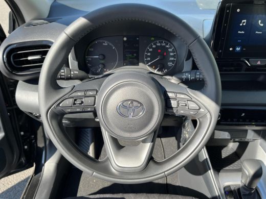Toyota Yaris 1.5 Hybrid 115 Comfort ActivLease financial lease