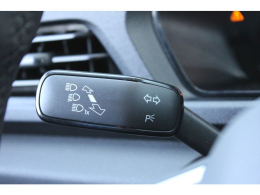 Volkswagen Caddy | BPM VRIJ | Comfort | 102 PK | Handgeschakeld | Digitaal Dashboard | Kunststof Laadvloer | Cruis... ActivLease financial lease
