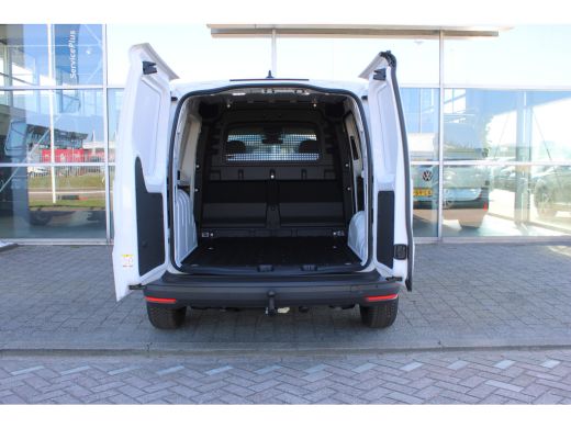 Volkswagen Caddy | BPM VRIJ | Comfort | 102 PK | Handgeschakeld | Trekhaak | Digitaal Dashboard | Kunststof Laadvl... ActivLease financial lease