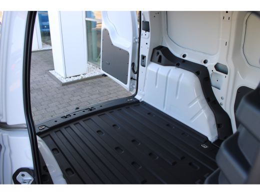 Volkswagen Caddy | BPM VRIJ | Comfort | 102 PK | Handgeschakeld | Trekhaak | Digitaal Dashboard | Kunststof Laadvl... ActivLease financial lease